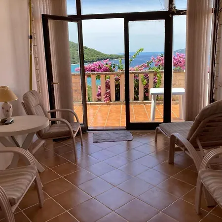 Drago Zrnovo Apartment